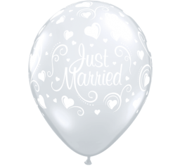 PRINTED LATEX BALLOON 28CM - JUST MARRIED HEARTS DIAMOND CLEAR